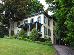 27 W Chestnut St, Kingston, NY 12401