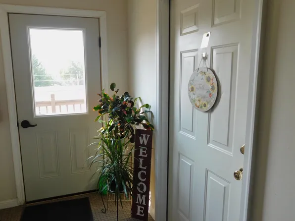 1215 1st Ave S APT 4, Denison, IA 51442