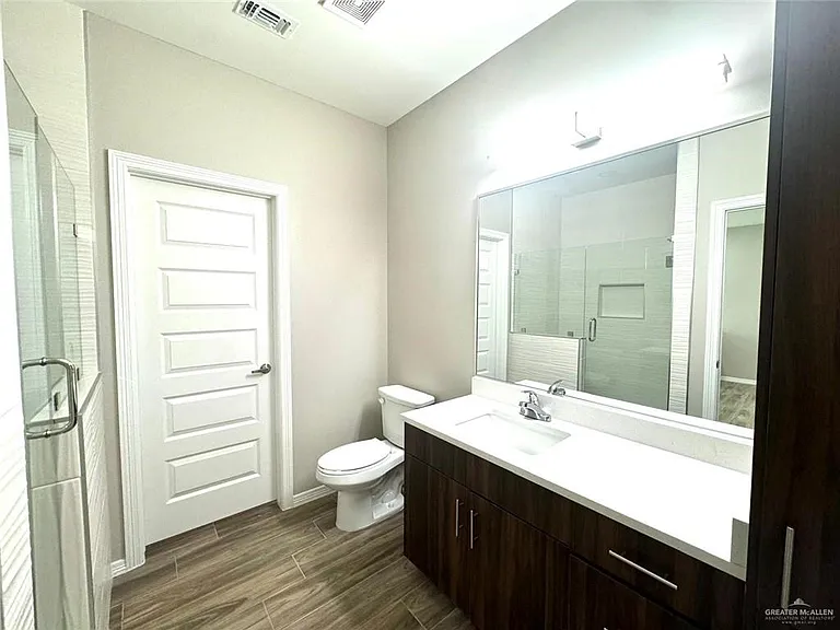 4305 Walnut Ave #5 — Photo 11