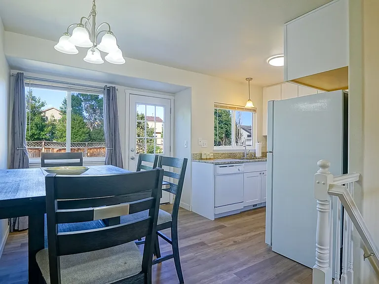 5038 Chariot Dr — Photo 29