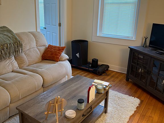 5th image of 6 Bradley St #4