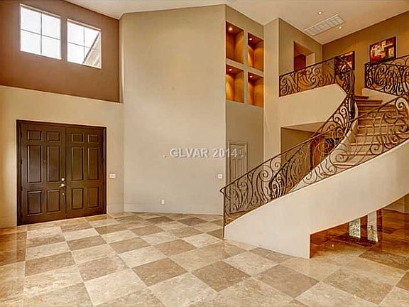 5th image of 9512 Royal Lamb Dr