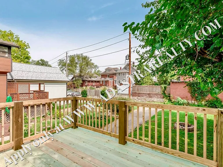 2715 Holmes St — Photo 31
