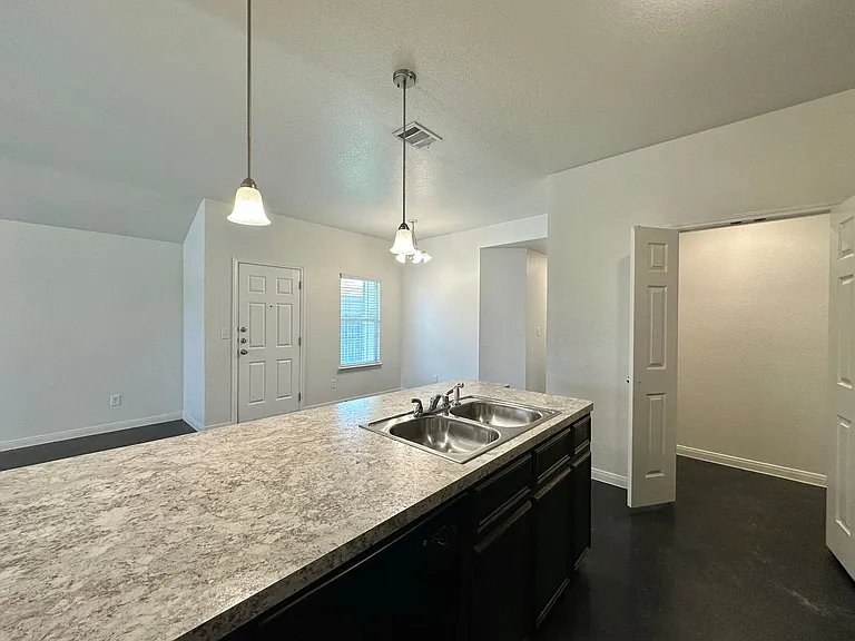 4507 Skyflower Ln — Photo 9