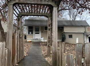 527 Brookside Ave, Alton, IL 62002