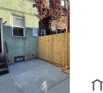606 N 55th St — Photo 10