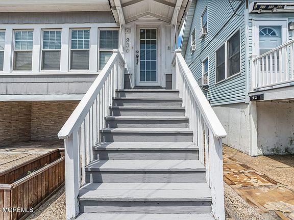 5th image of 230 Hamilton Avenue