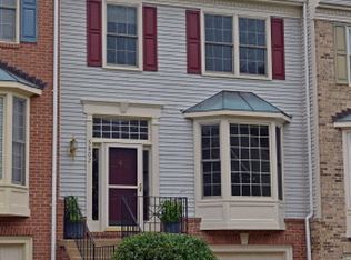 5802 Clapham Rd, Alexandria, VA 22315