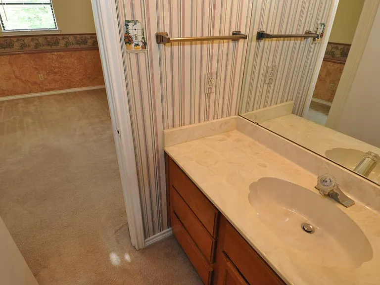13405 Saddlebrook Trl #B — Photo 10