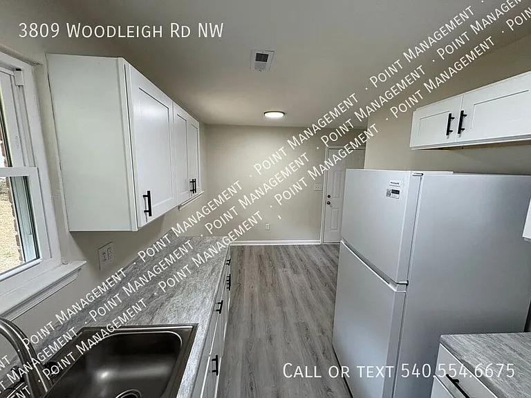 3809 Woodleigh Rd NW — Photo 10