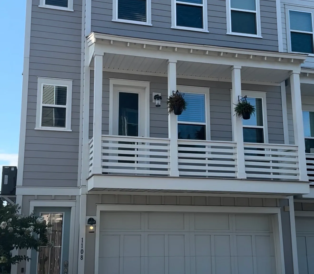 3 bed, 2236 sqft, $5,500 — Photo 1