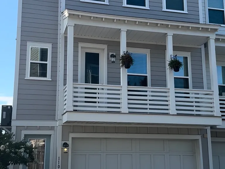 1108 Studdingsail Ln — Photo 1