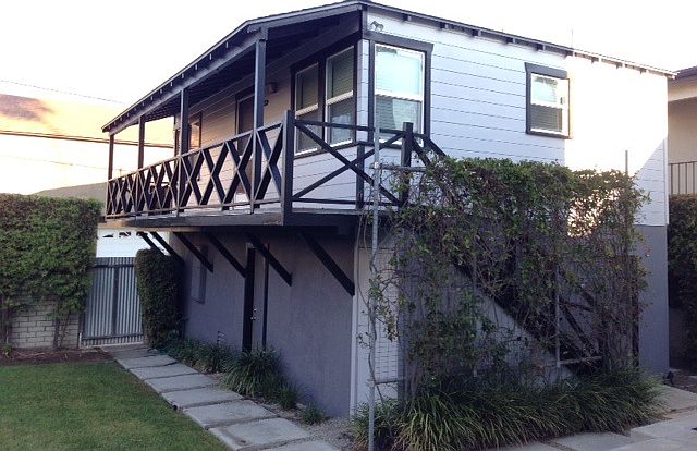 Upstairs Detached Unit