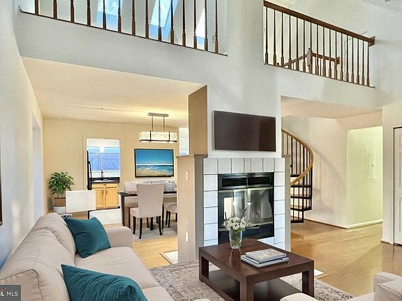 4th image of 11498 Corinthia Ct #80