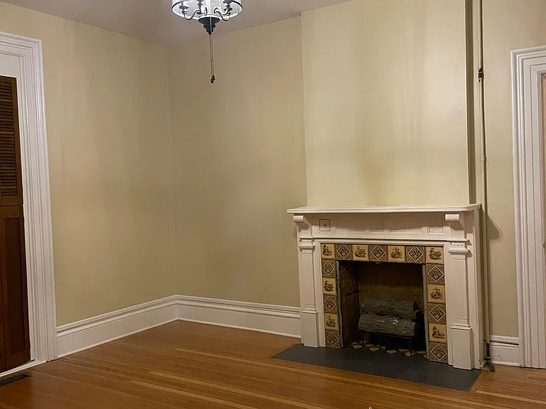 471 Virginia St — Photo 19