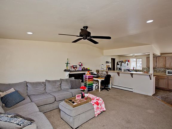 5th image of 469 Meadow Rd