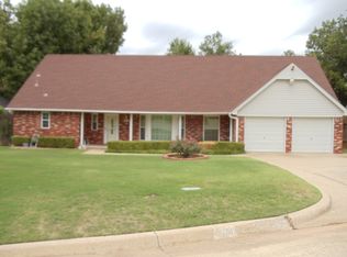 709 Timber Ridge Rd, Midwest City, OK 73130