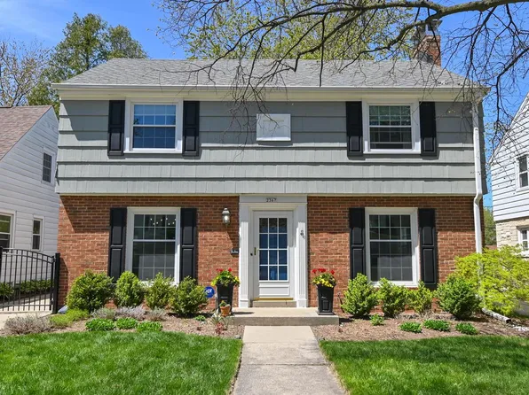 2367 North 83rd STREET, Wauwatosa, WI 53213
