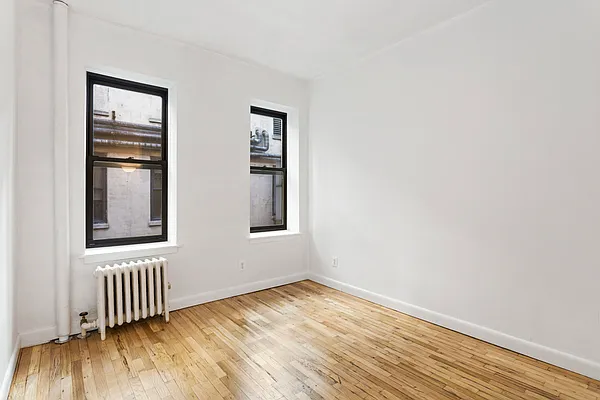 Rented by Douglas Elliman | media 14