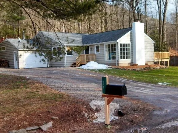 21 Ringwood Ct S, Ithaca, NY 14850