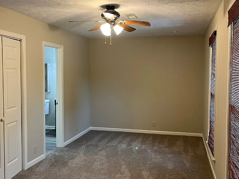 3195 Trails End Ln — Photo 16