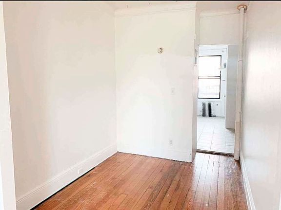 3rd image of 95 Clay St APT 3R