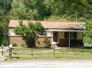 715 Center Rd, Pittsburgh, PA 15239