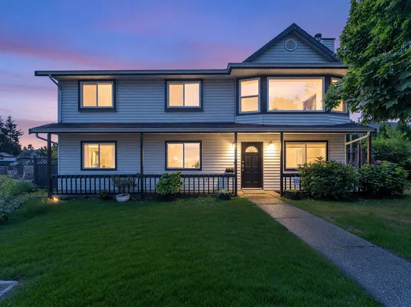 8020 Dominion Pl, Surrey, BC V3W 6B2