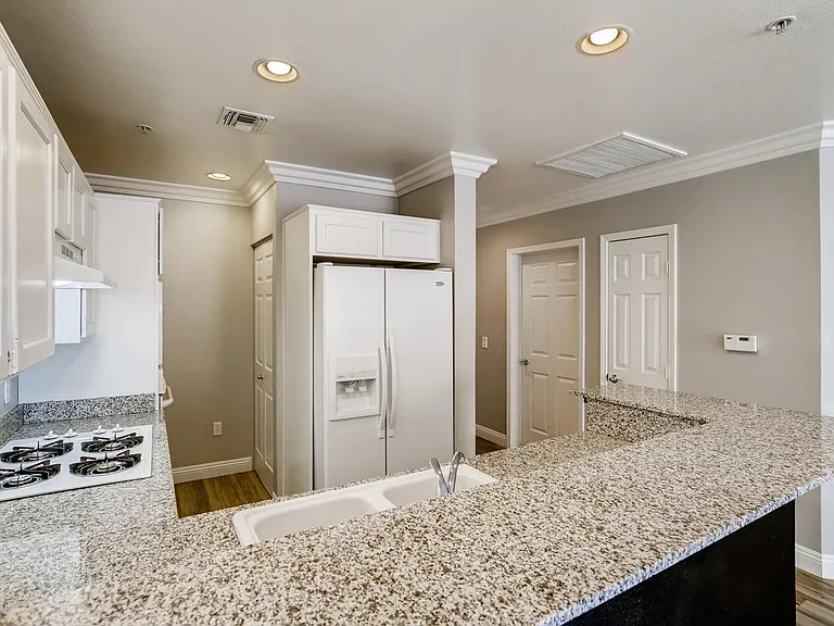 19 E Agate Ave #501 — Photo 8