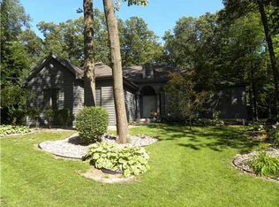 51390 Streamwood Dr, Granger, IN