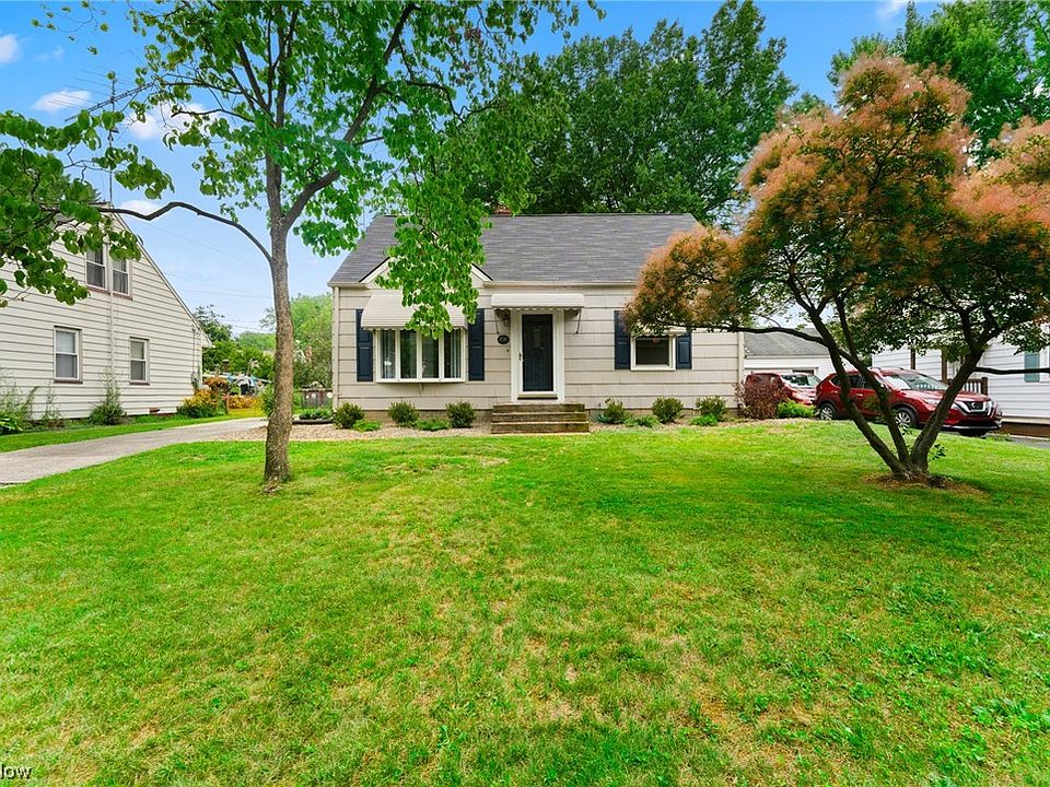 1st image of 706 Bonnie Brae Ave NE