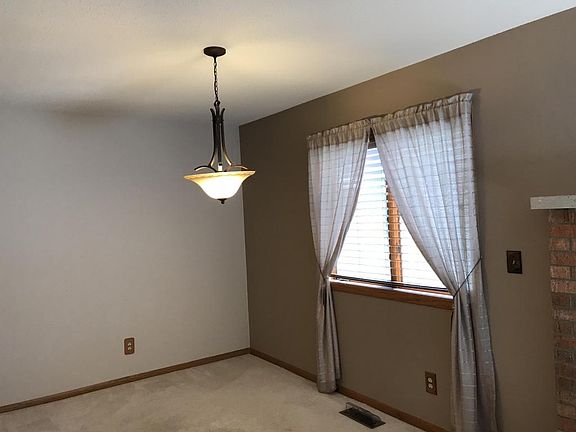 3rd image of 412 Gillette St Unit C
