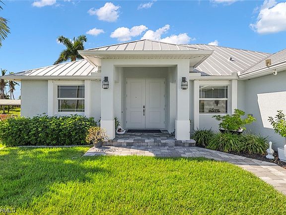 3rd image of 3227 Manatee Dr