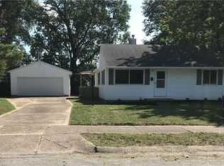 1703 Memorial Dr, Springfield, OH 45505