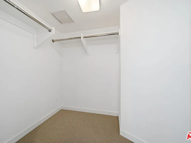 13650 Marina Pointe Dr #1603 — Photo 40