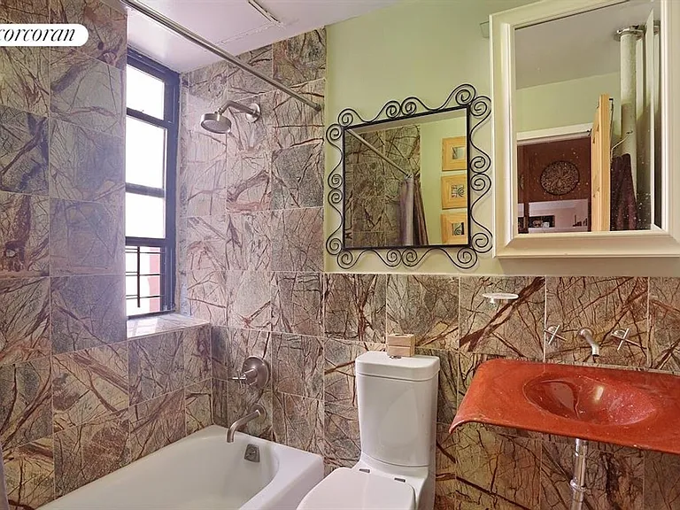 311 E 3rd St #27 — Photo 7