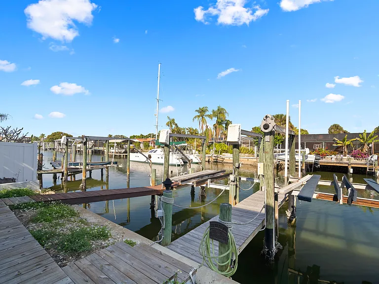 1013 Apollo Beach Blvd — Photo 17