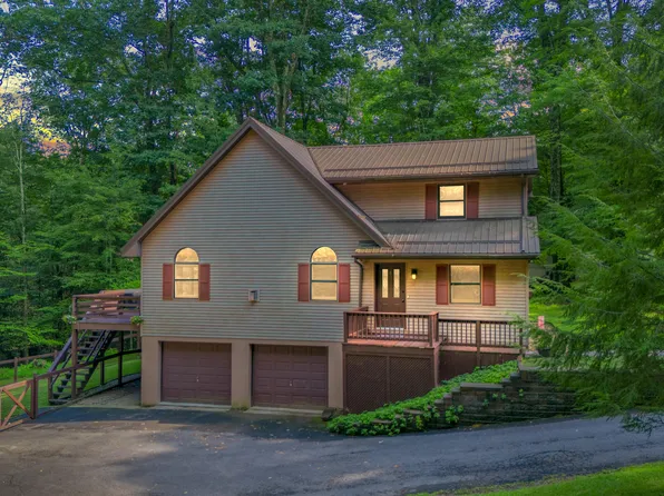 555 Woolendean Rd, Du Bois, PA 15801