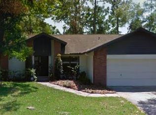 1703 S Golfview Dr, Plant City, FL 33566