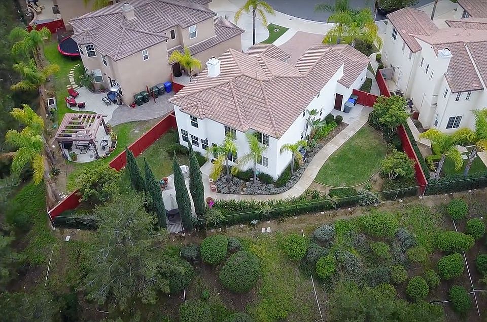 2nd image of 390 Corte San Rio
