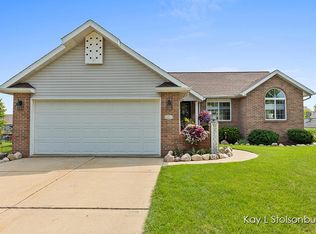 127 Sherbrooke Ct, Hastings, MI