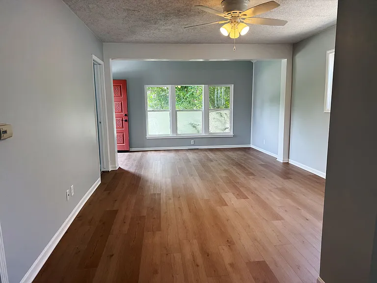 4422 Pacific St — Photo 5