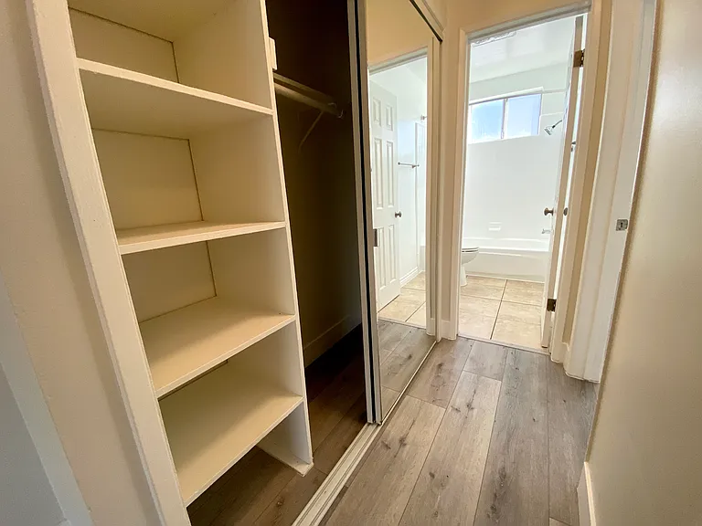 1543 N Bronson Ave #310 — Photo 11