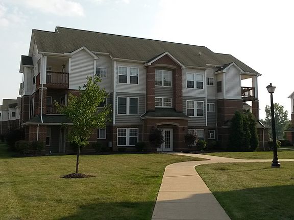 3rd image of 23003 Chandlers Ln APT 112