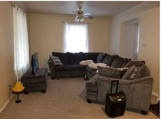 766 W Waggoner St, Decatur, IL 62526