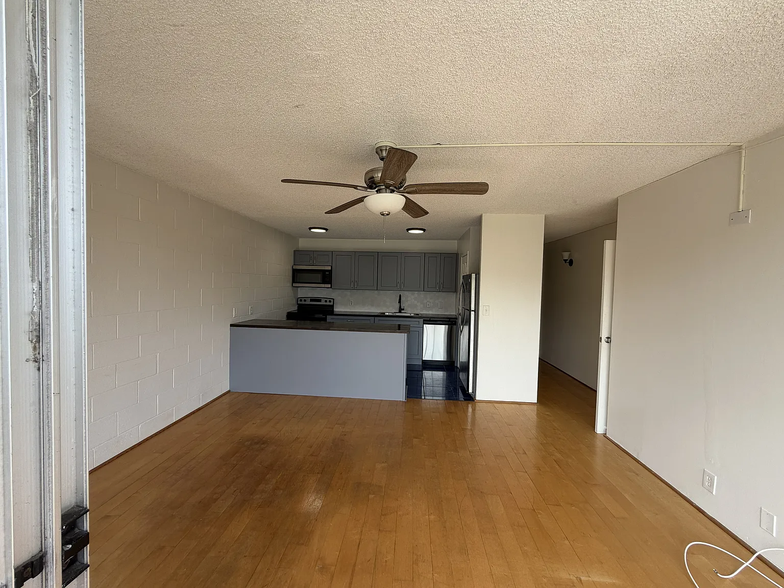 1687 Pensacola St — Photo 3