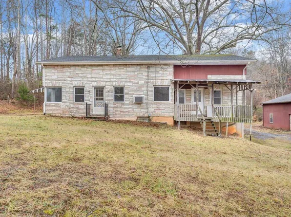 1115 Morgans Mill Rd, Goodview, VA 24095