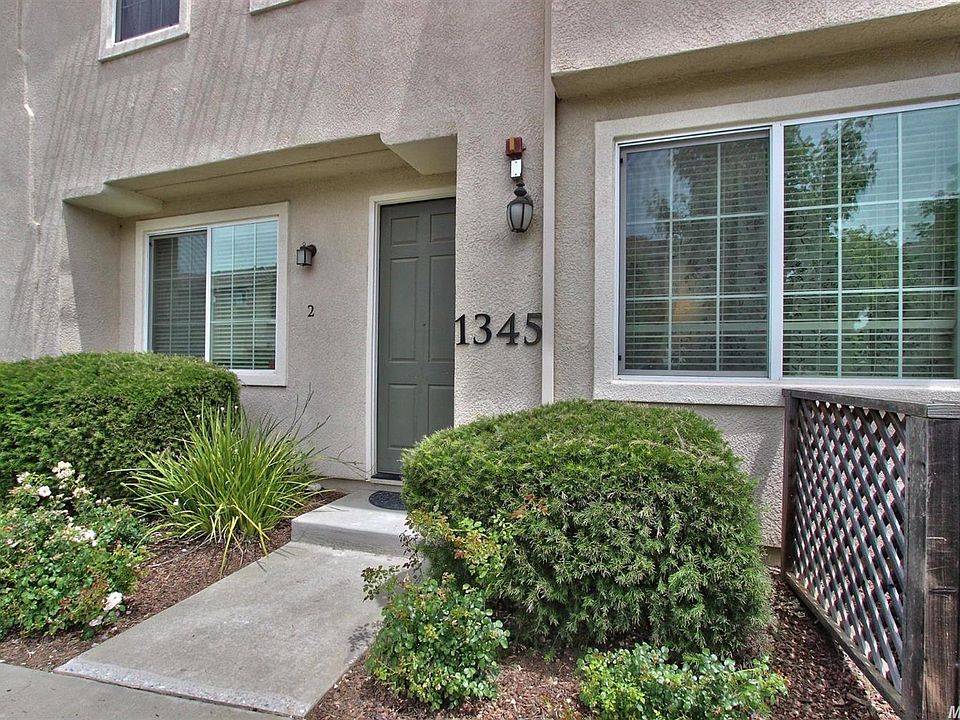 1st image of 1345 Incline Dr Unit 2