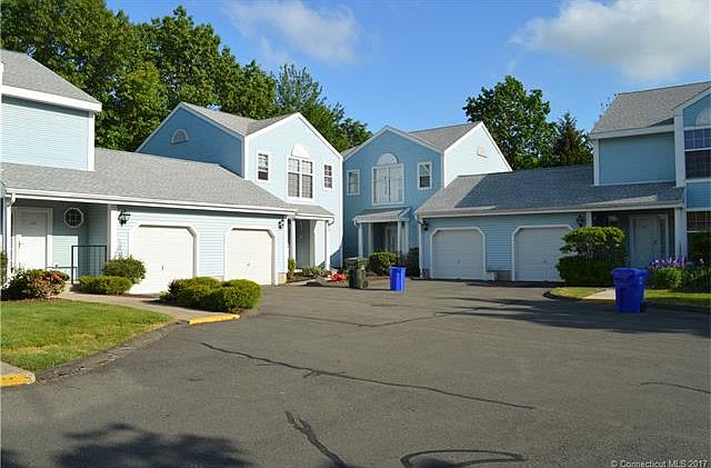 1st image of 203 Redstone Cir