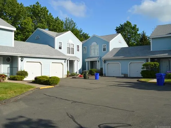 203 Redstone Cir, Rocky Hill, CT 06067